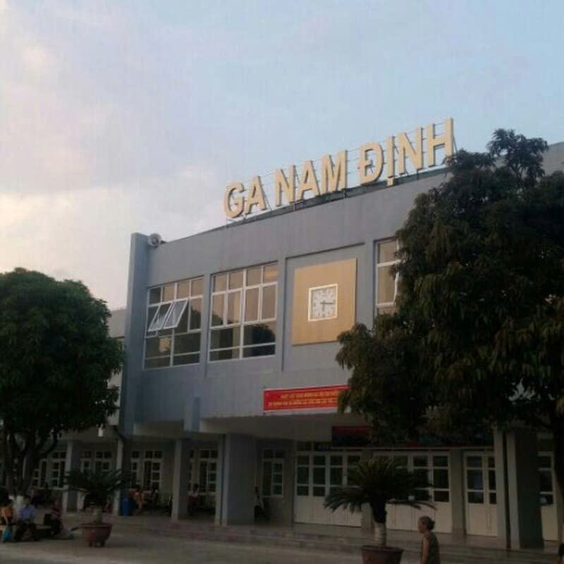 Ga Nam Định