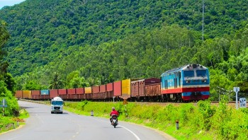 Vé Tàu Sài Gòn Đi Nam Định: Bảng Giờ Tàu & Mua Vé Online DSVN