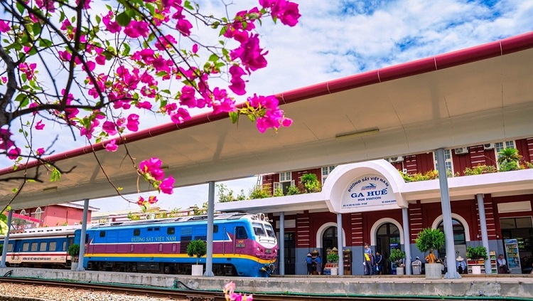 Từ 28/8 chính thức khai thác tuyến tàu du lịch Huế - Phong Nha